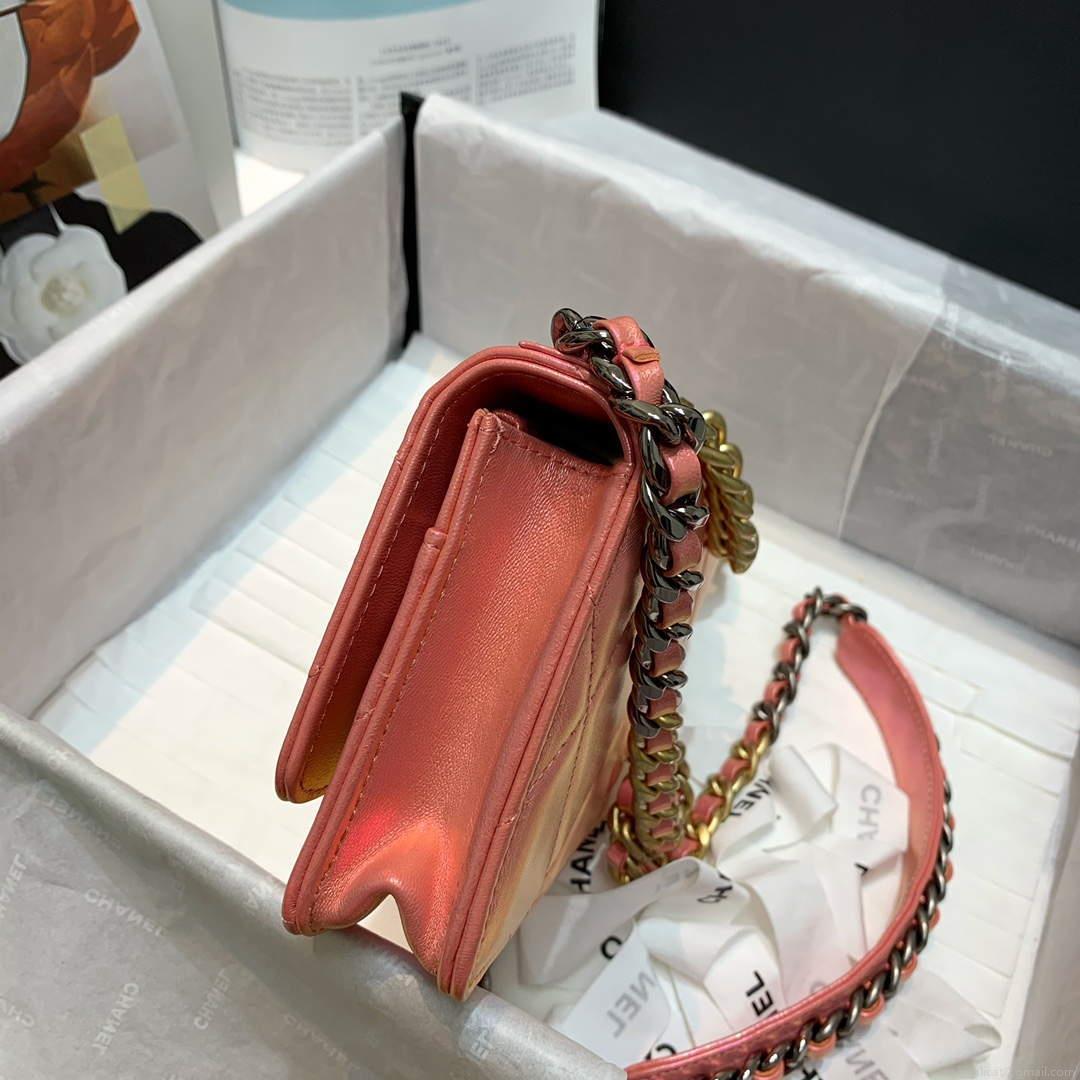 Chanel A86092 WOC 19 Chain Wallet Bag Lambskin Pink
