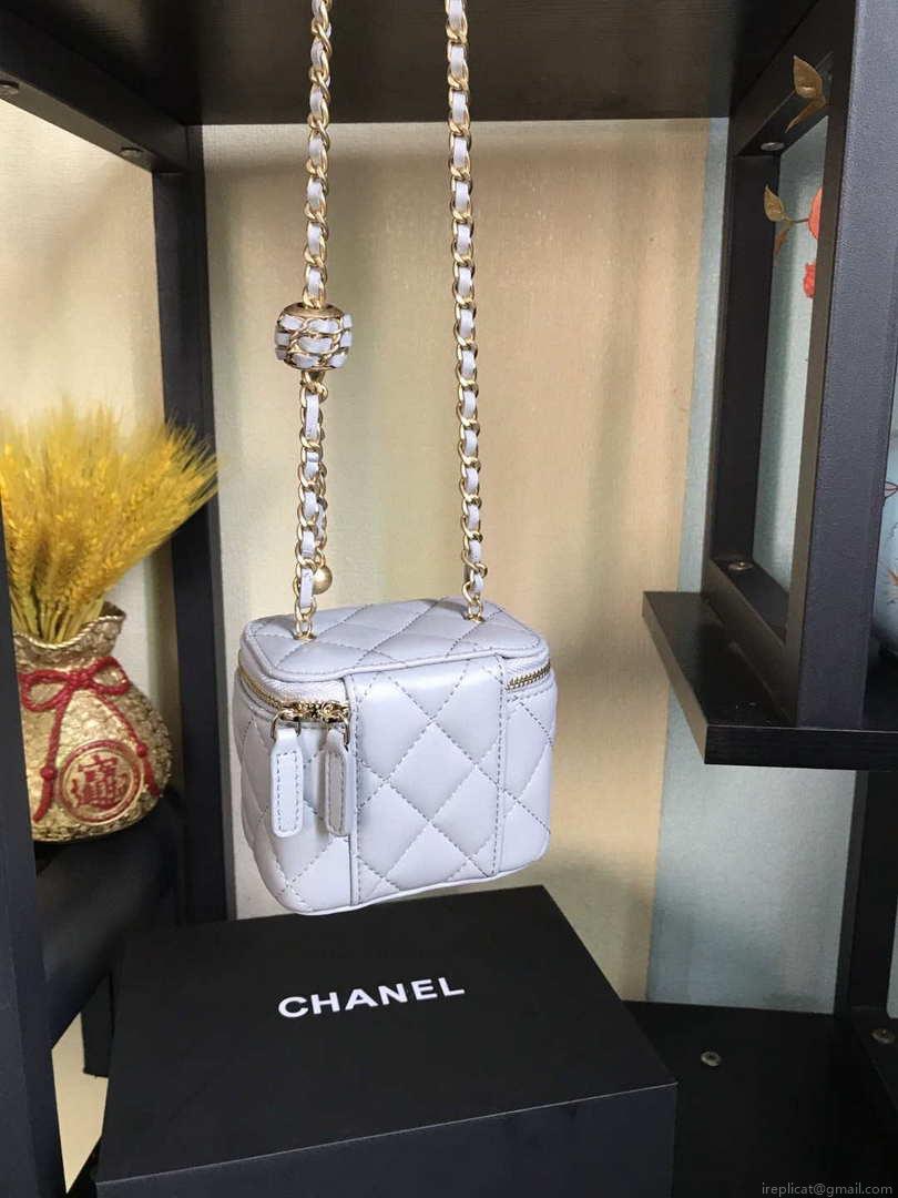 Chanel AP1447 small Vanity with chain lambskin gold Light Purple