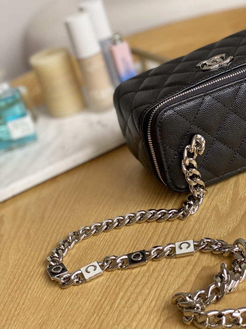Chanel A81194 Vanity with chain Calfskin Sliver Black