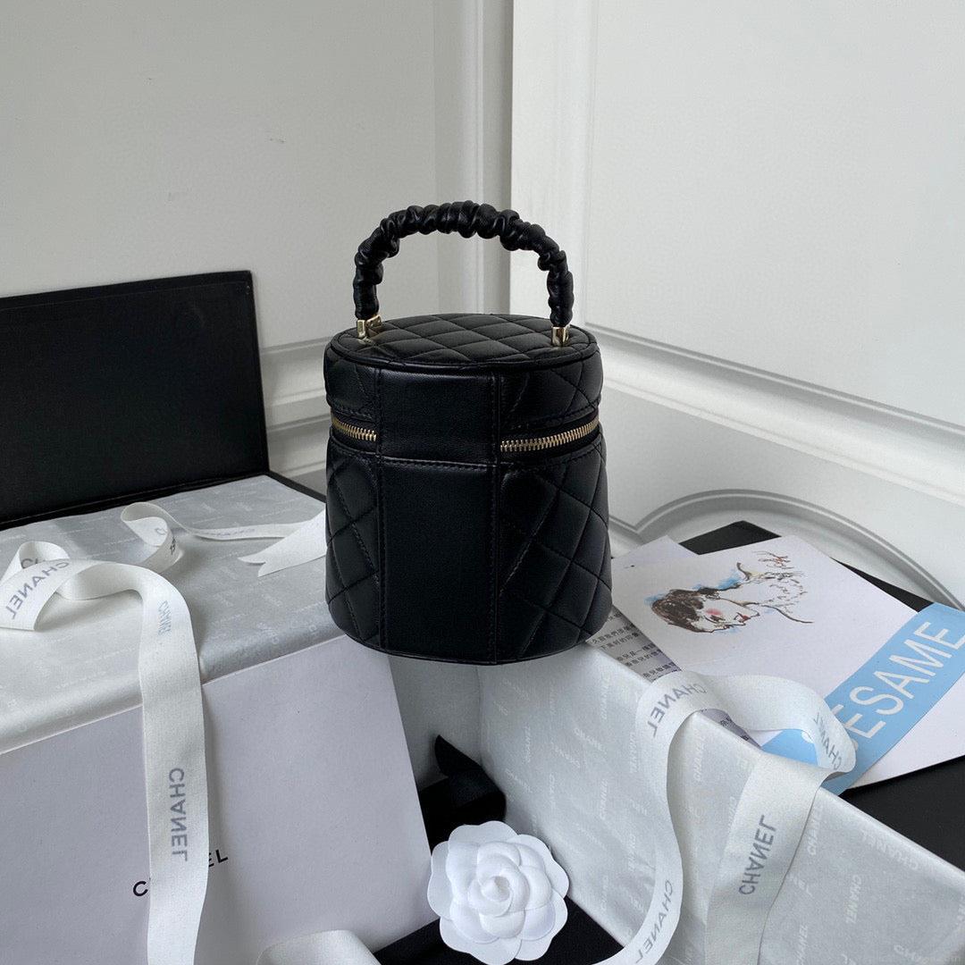 Chanel Vanity Case Lambskin AP2730 Black