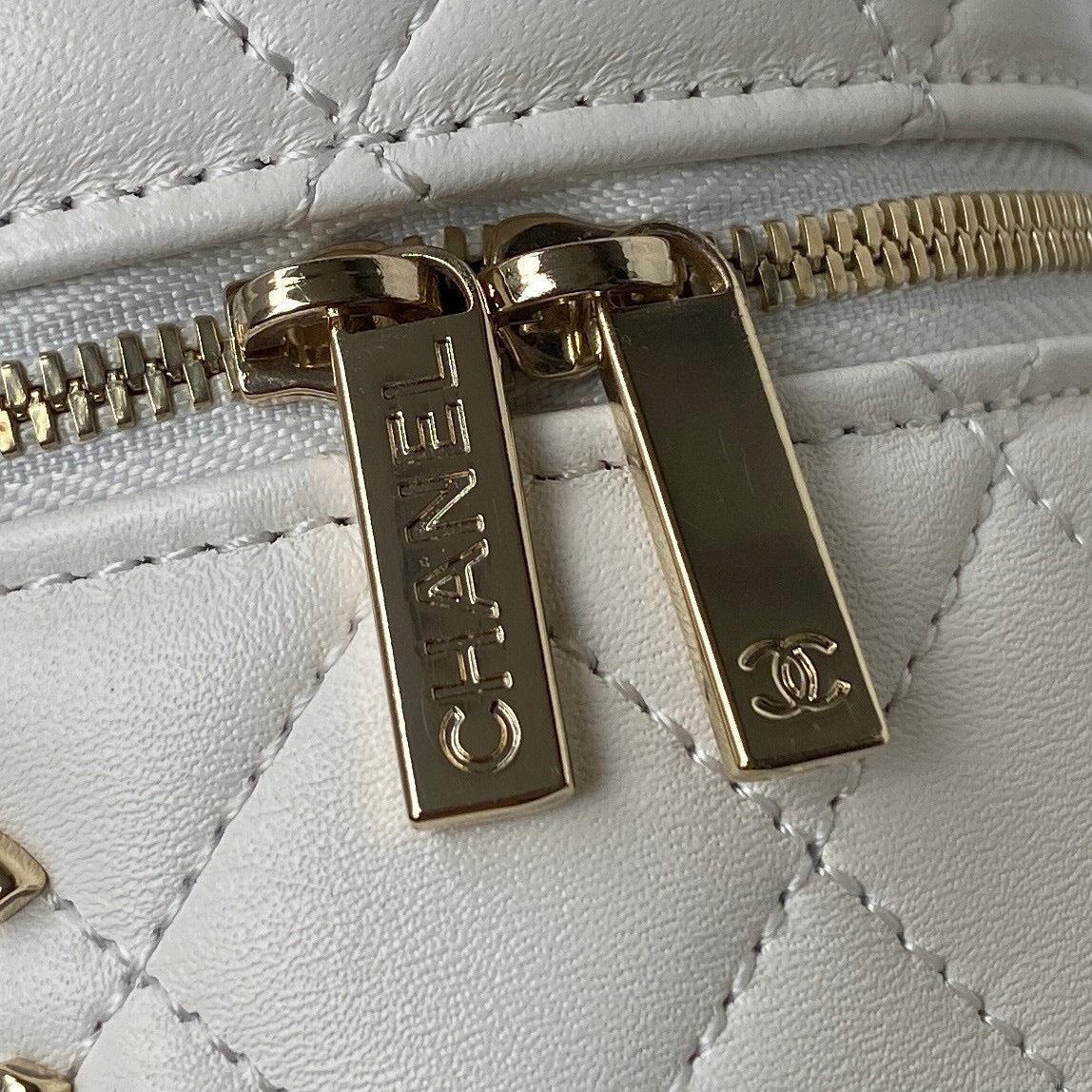 Chanel Vanity Case Lambskin AP2730 White