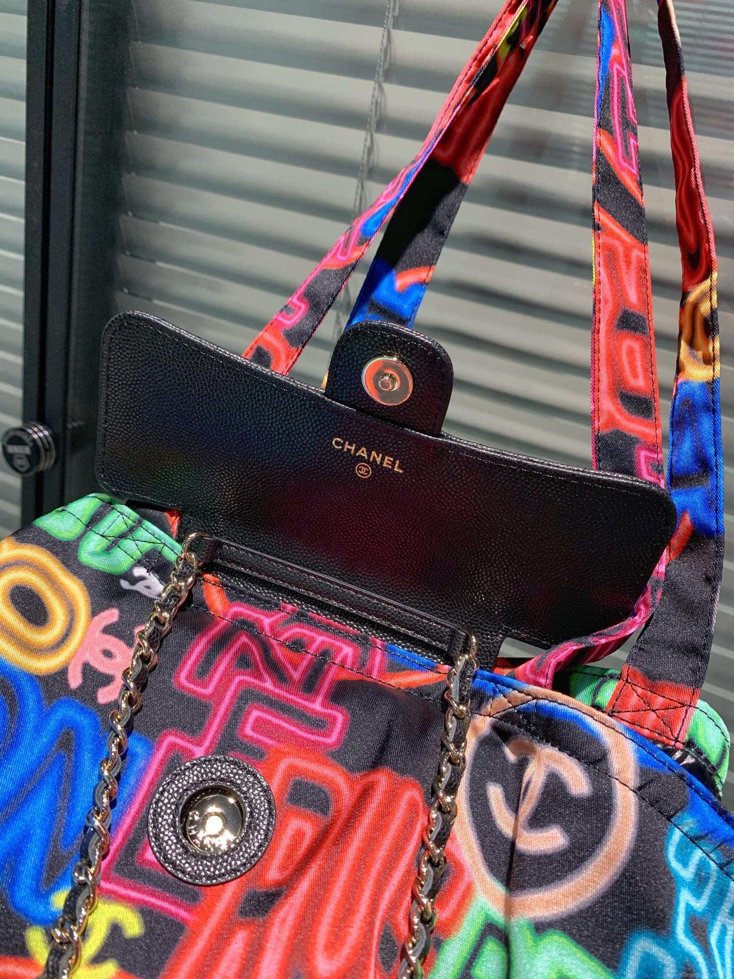 Chanel AS2306 Hobo Shopping Handbag Flap Graffiti Print Vintage multicolor gold