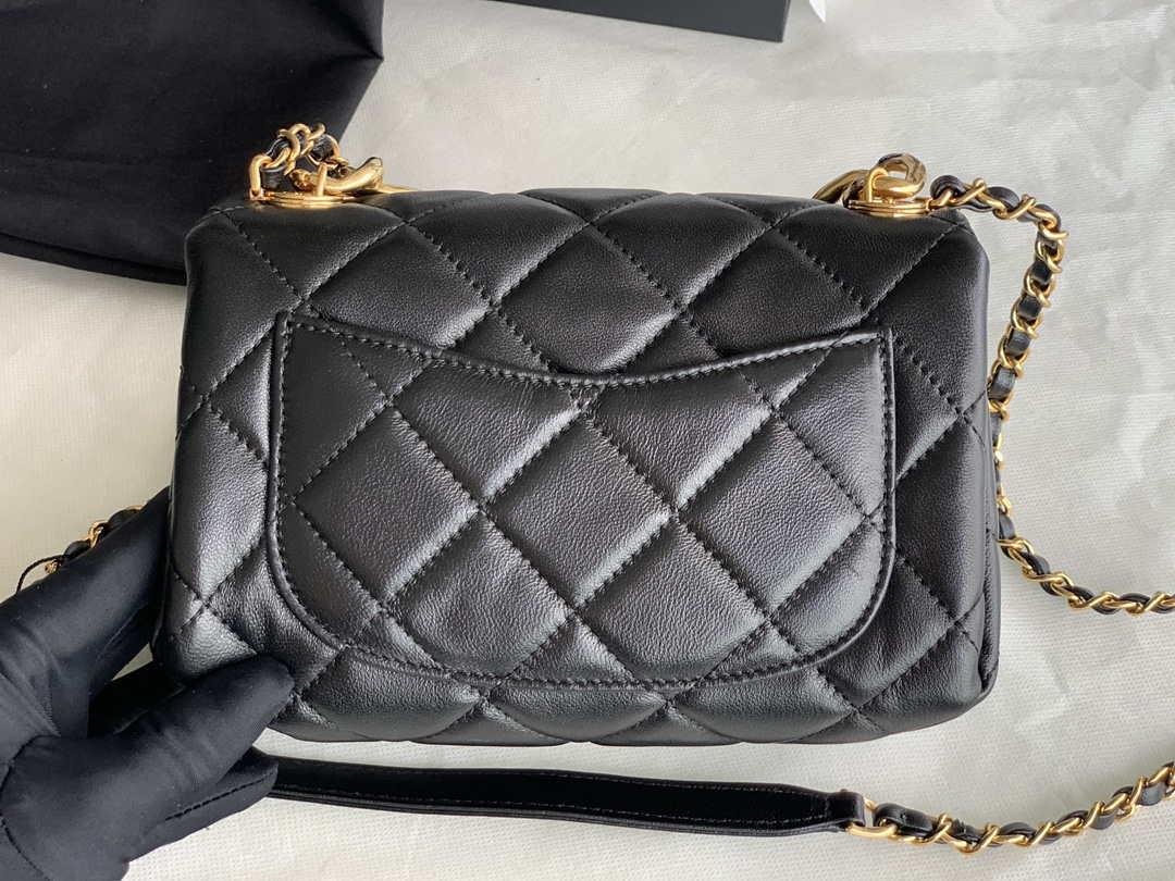 Chanel AS3366 Flap Bag 20cm Lambskin Black