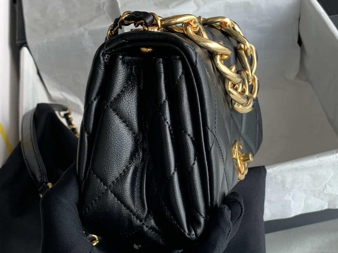 Chanel AS3366 Flap Bag 20cm Lambskin Black