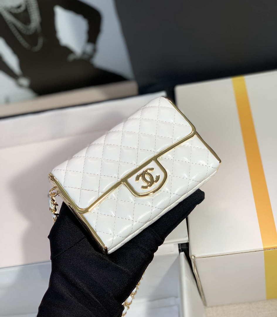 Chanel AS3308 Small Evening Bag 22A Limited Edition White Lambskin Gold