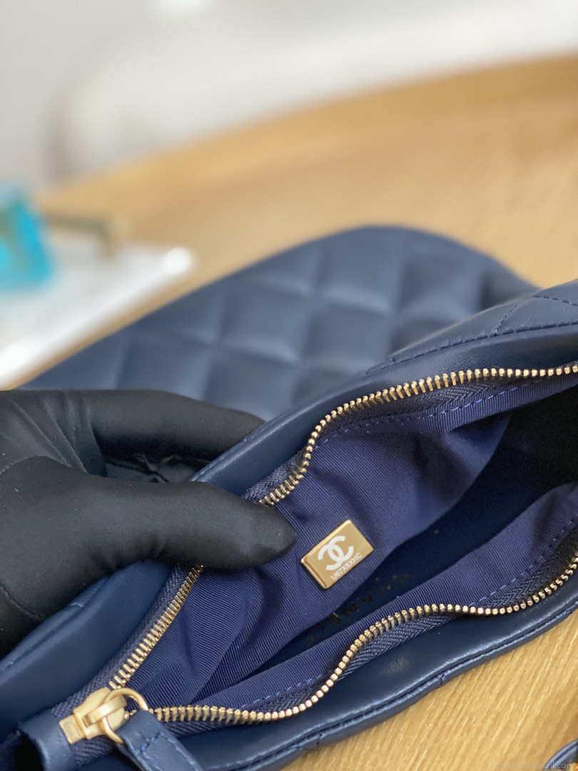 Chanel AS3631 2022 new hippie underarm Hobo bag Lambskin Navy blue