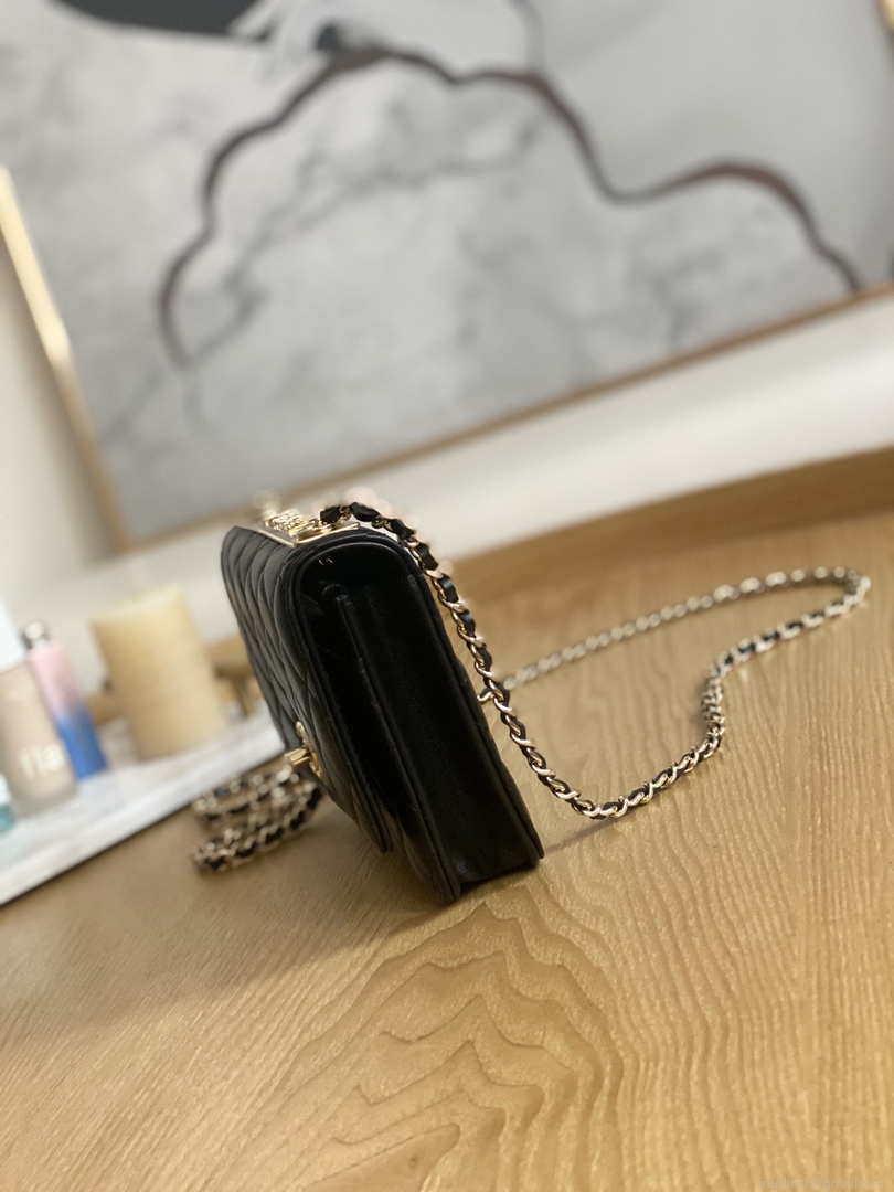 Chanel A88632 WOC 19 Chain Wallet Bag Black Lambskin Gold