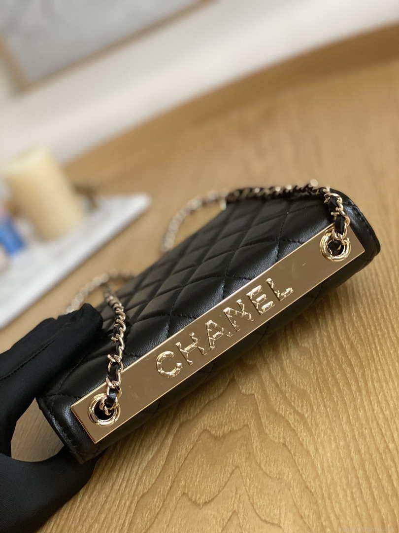 Chanel A88632 WOC 19 Chain Wallet Bag Black Lambskin Gold