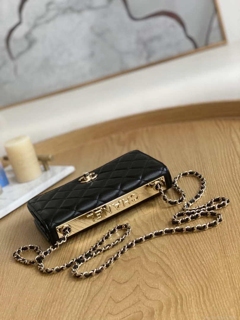 Chanel A88632 WOC 19 Chain Wallet Bag Black Lambskin Gold