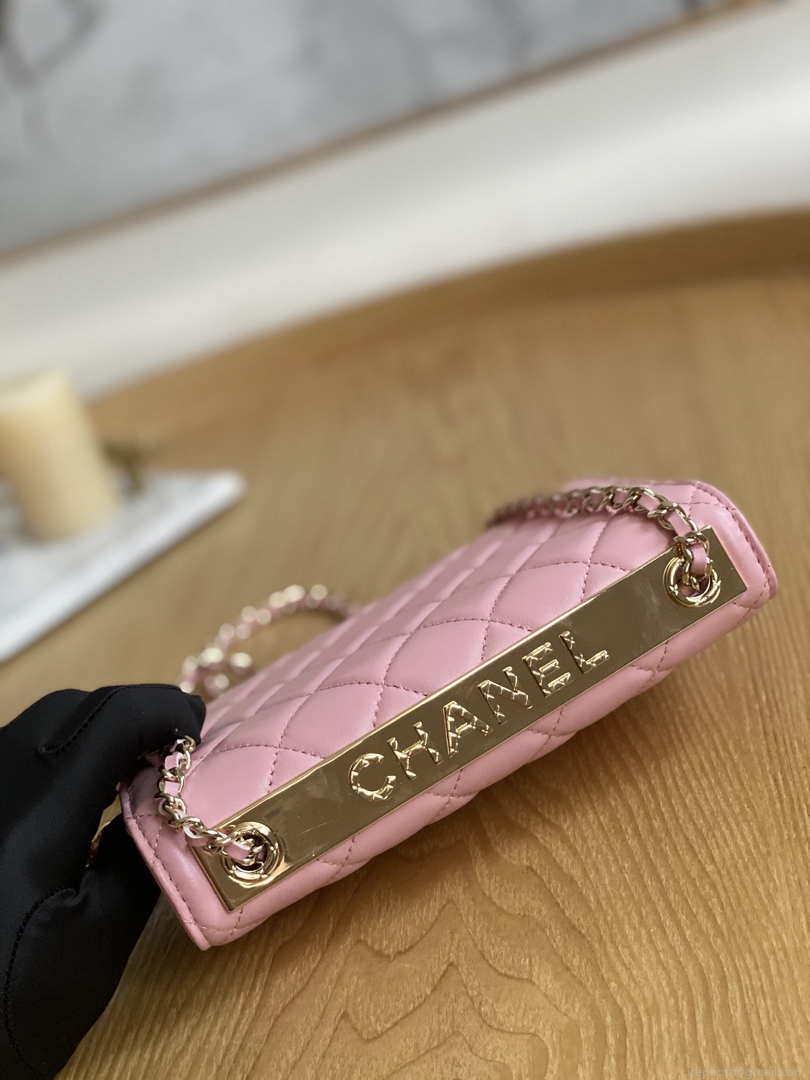 Chanel A88632 WOC 19 Chain Wallet Bag Pink Lambskin Gold