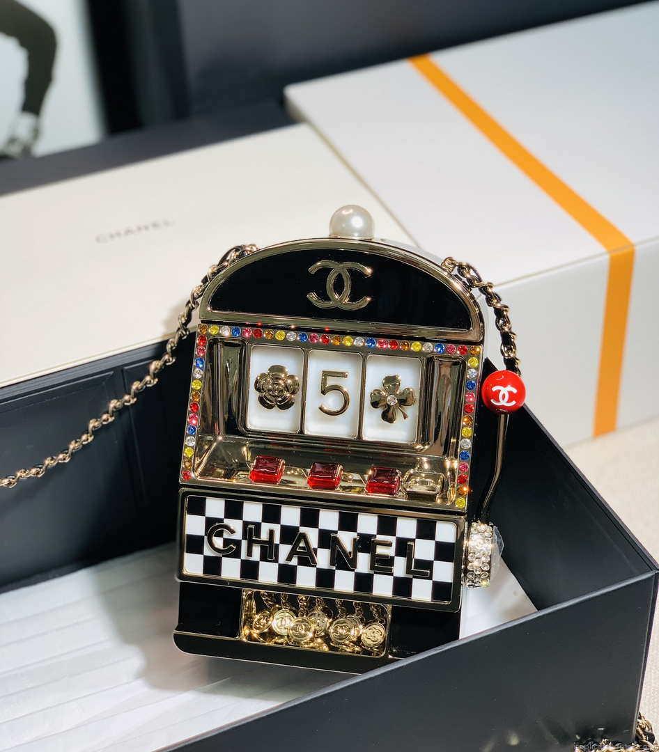 Chanel AS3586 2023SS Walk-on Embroidery Slot Shoulder Bag black