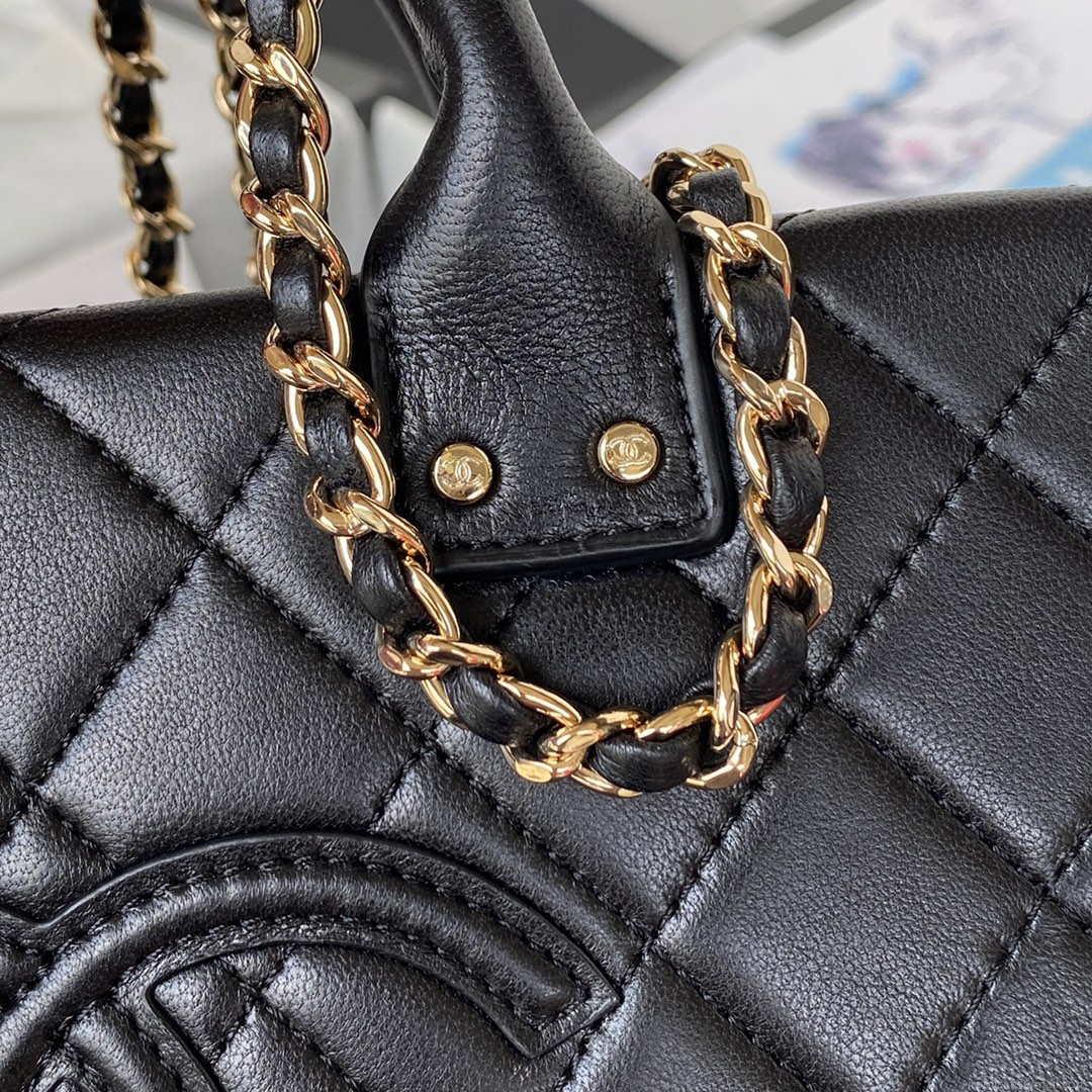 Chanel AS3345 Vanity Case Calfskin & Gold-Tone Metal Black