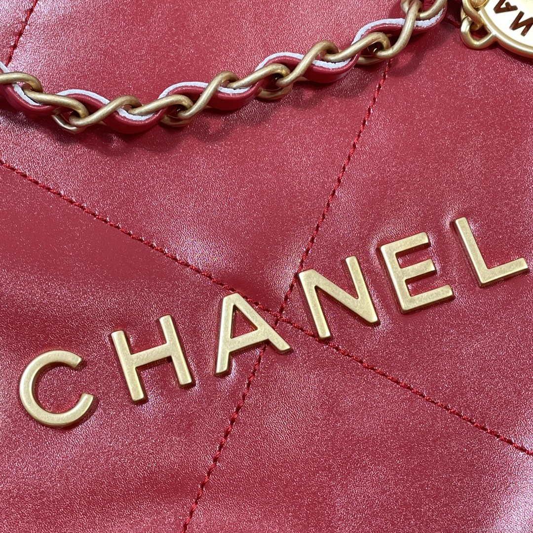 Chanel 22 Small Handbag Shiny Calfskin AS3260 Red