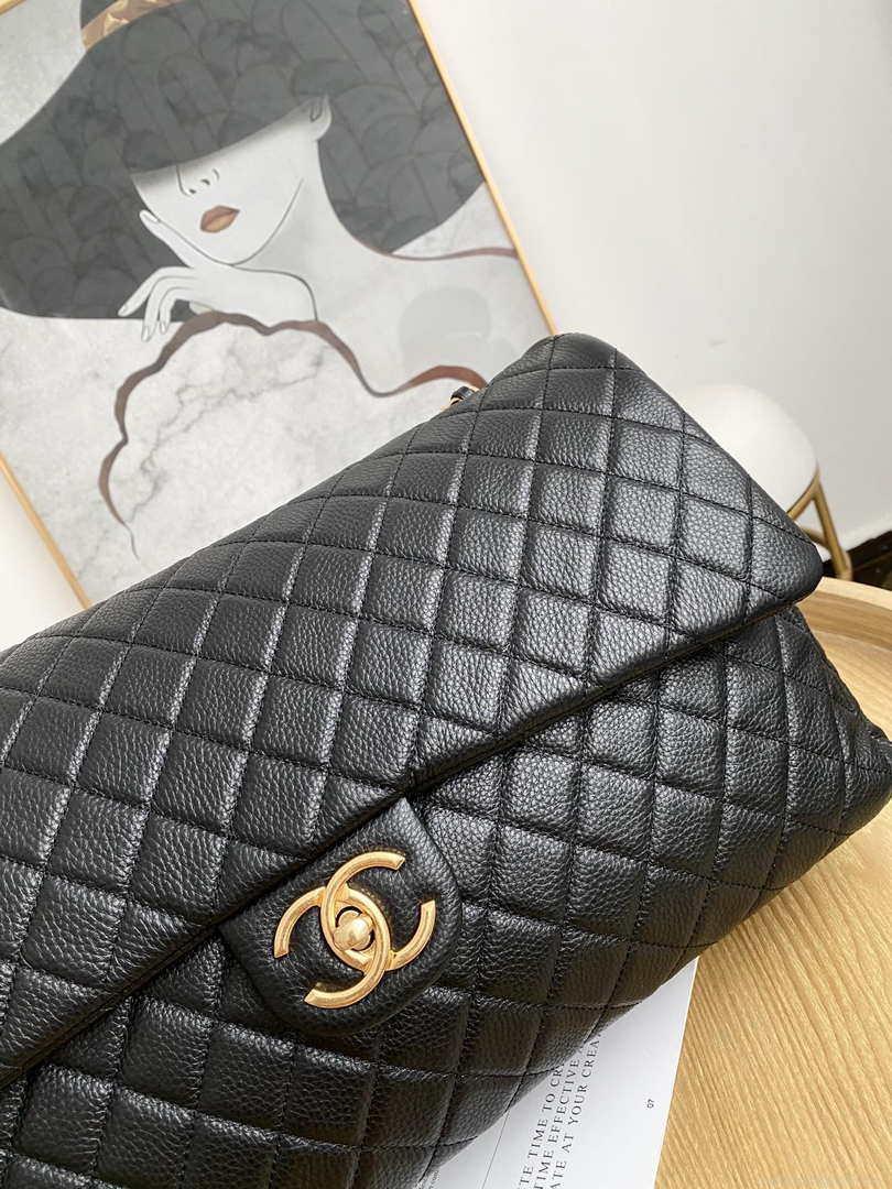 Chanel A91169 Flap Travel Bag Airport Series A94305 caviar calfskin Black Gold