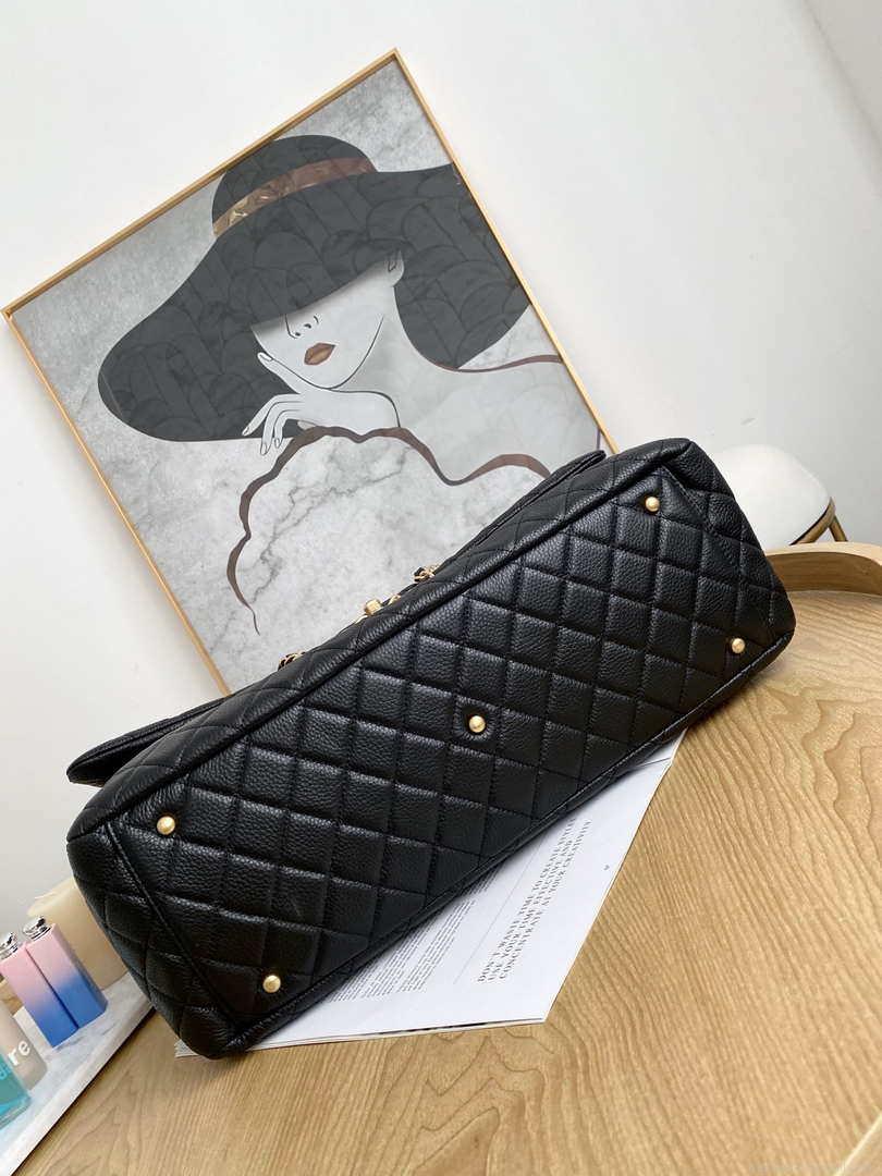Chanel A91169 Flap Travel Bag Airport Series A94305 caviar calfskin Black Gold