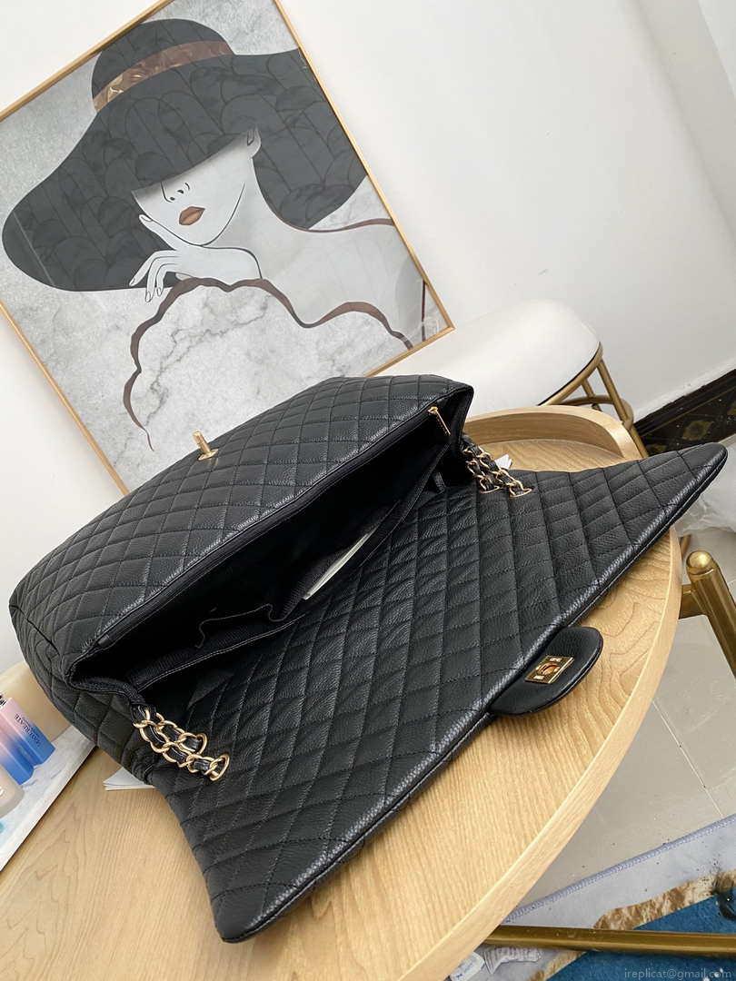 Chanel A91169 Flap Travel Bag Airport Series A94305 caviar calfskin Black Gold