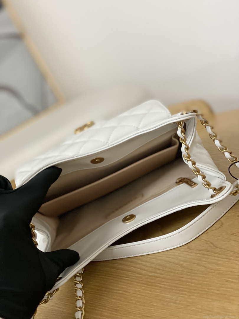 Chanel AS3690 Hobo Handbag Shiny Crumpled Calfskin & Gold-Tone Metal White