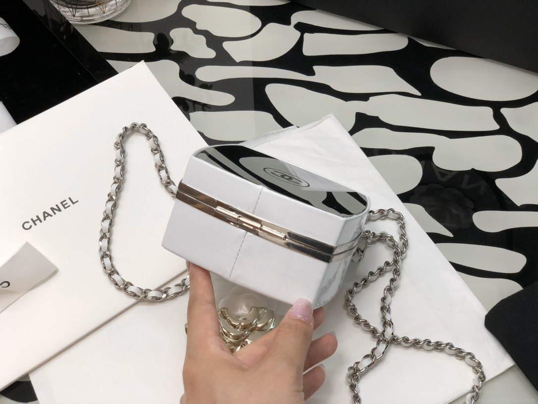 Chanel AP2398 Small Vanity Case Lambskin gold-tone metal White and Silver