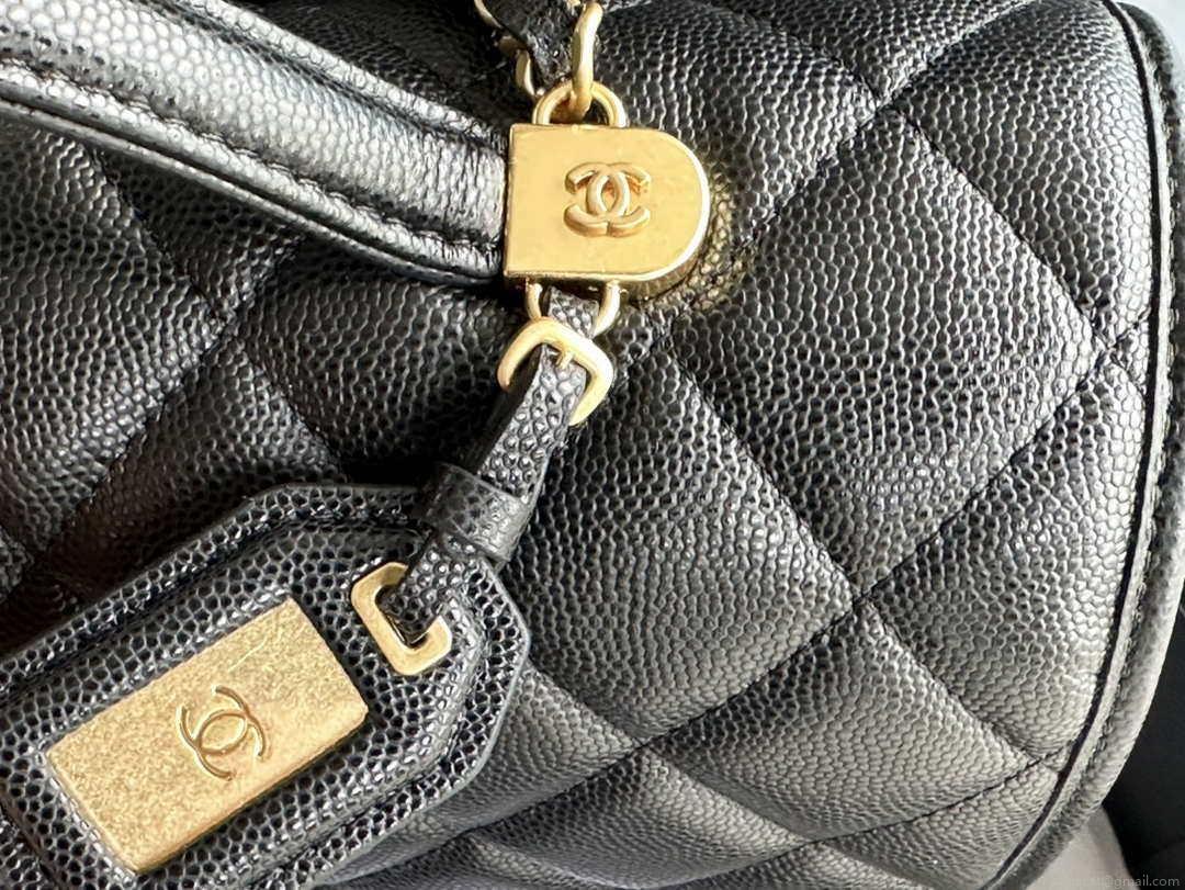 Chanel AS3662 LARGE BACKPACK Calfskin & Gold-Tone Metal Black