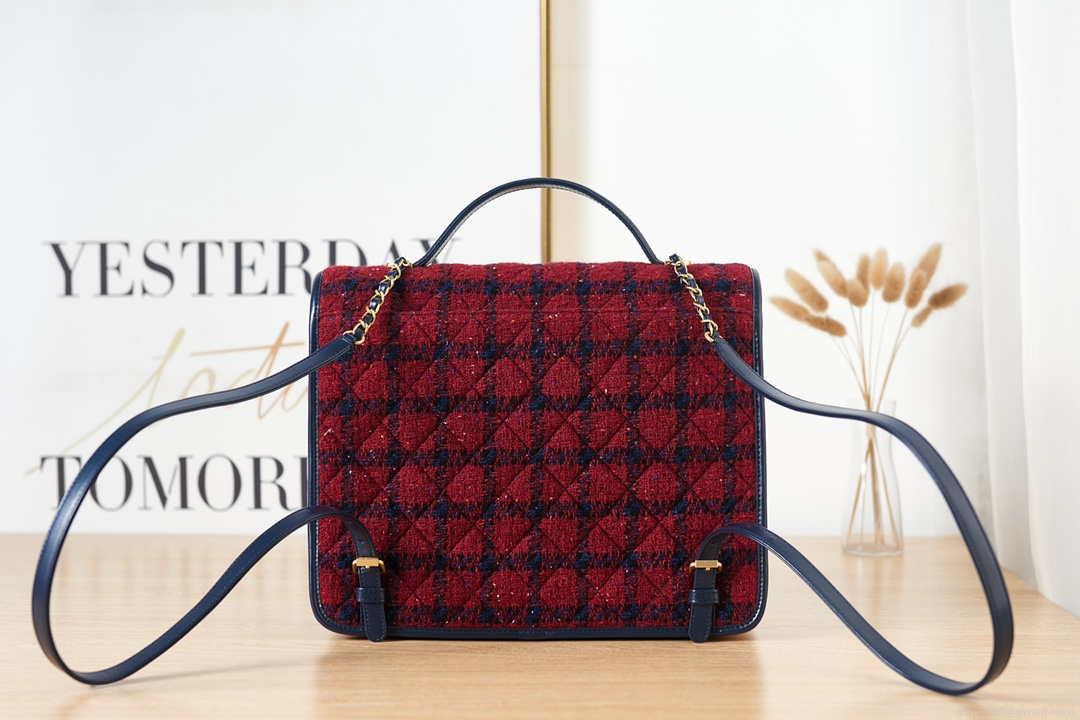 Chanel AS3662 LARGE BACKPACK Wool Tweed & Gold-Tone Metal Wine Red