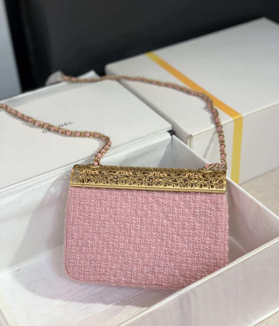 Chanel AS3526 Mini Evening Bag Wool Tweed & Gold-Tone Metal Light Pink