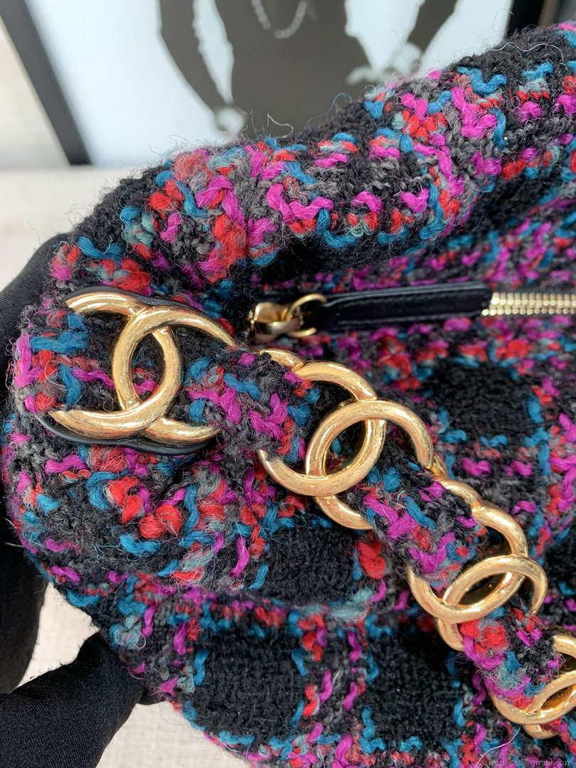 Chanel AS3564 MAXI HOBO BAG Wool Tweed & Gold-Tone Metal Purple