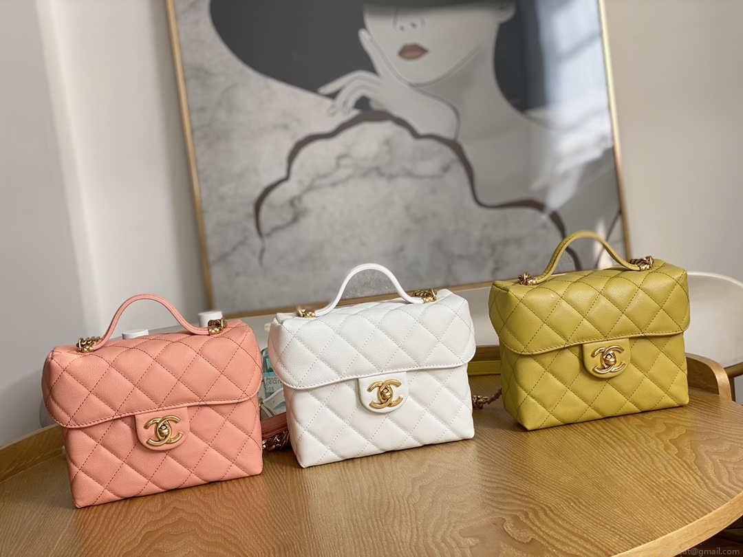 Chanel AS3729 Small Vanity Case Grained Calfskin & Gold-Tone Metal Pink
