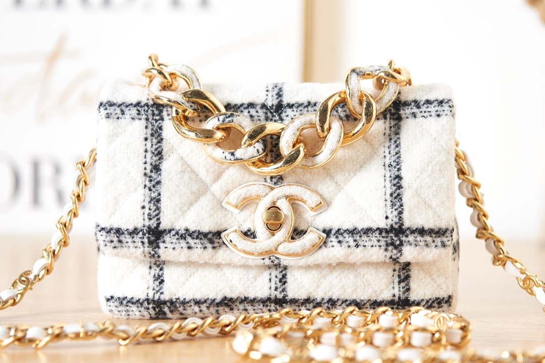 Chanel AS3611 Small Flap Bag Wool Tweed & Gold-Tone Metal White