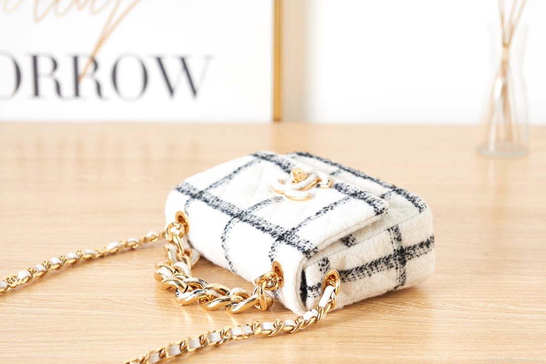 Chanel AS3611 Small Flap Bag Wool Tweed & Gold-Tone Metal White