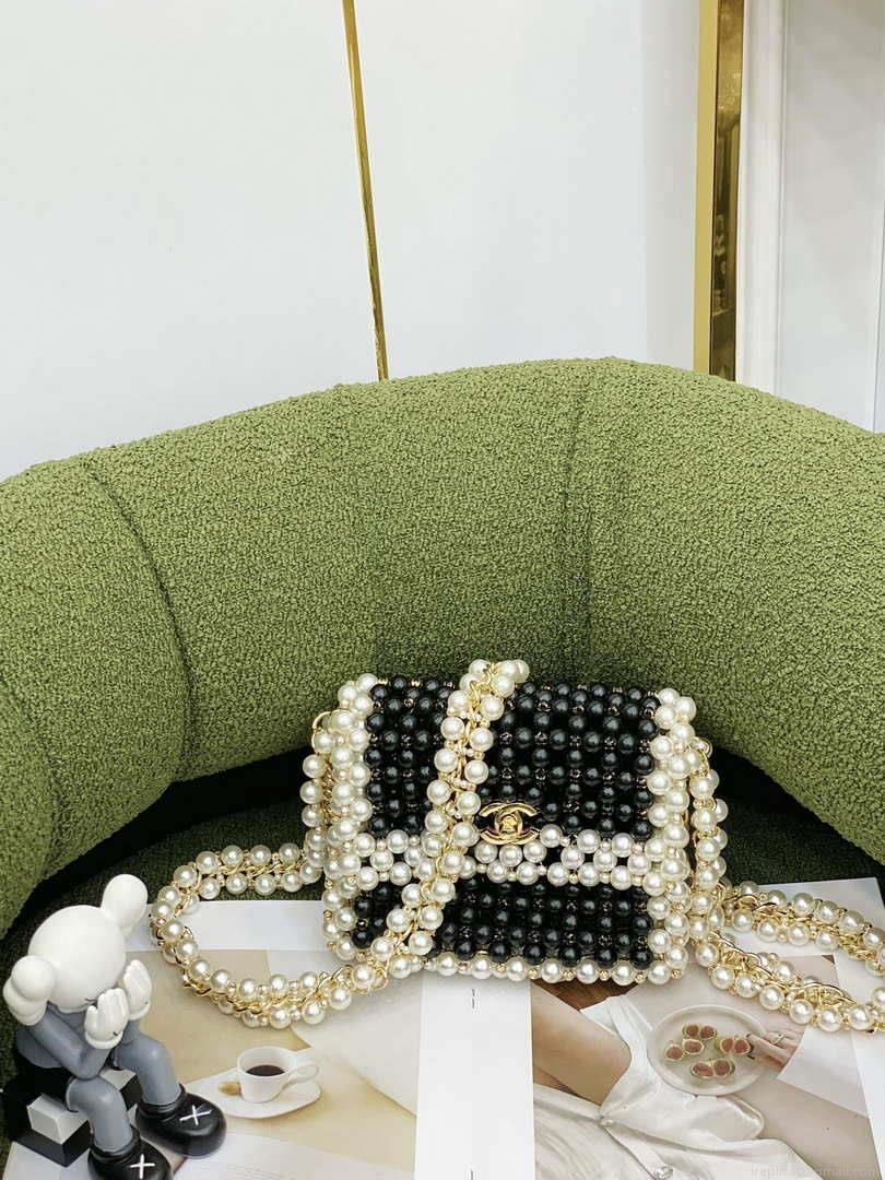 Chanel 22SS summer new collection artificial pearls and glazed pearl strings Black