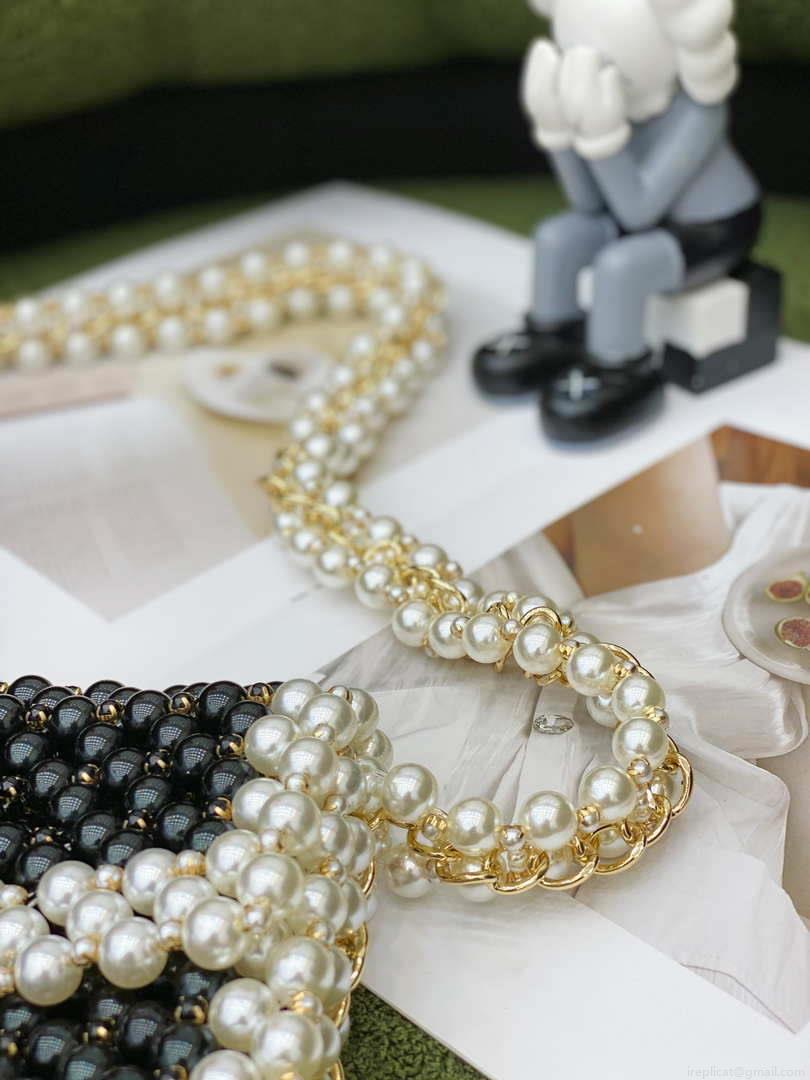 Chanel 22SS summer new collection artificial pearls and glazed pearl strings Black