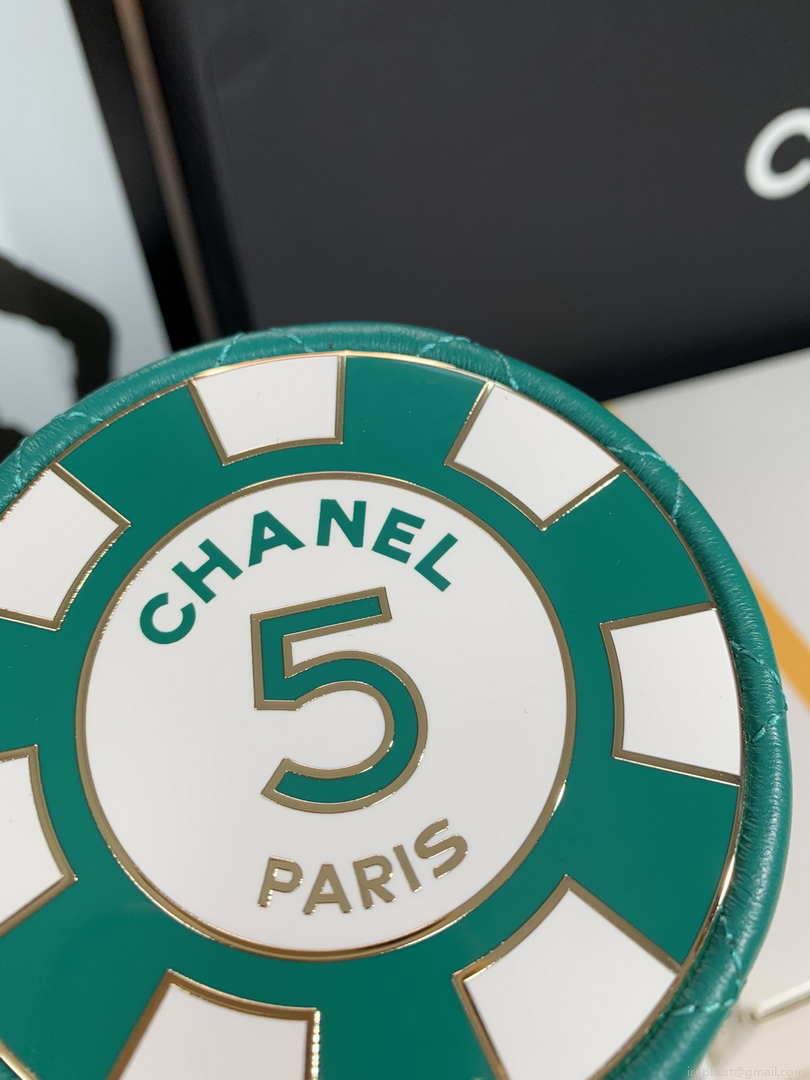 Chanel Ap3704 Clutch With Chain Lambskin Enamel & Gold-Tone Metal Green & White