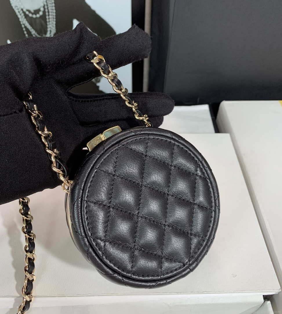 Chanel Ap3704 Clutch With Chain Lambskin Enamel & Gold-Tone Metal Black & White