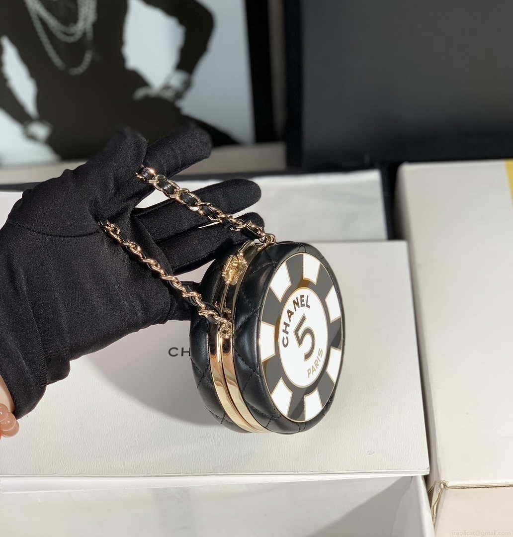Chanel Ap3704 Clutch With Chain Lambskin Enamel & Gold-Tone Metal Black & White