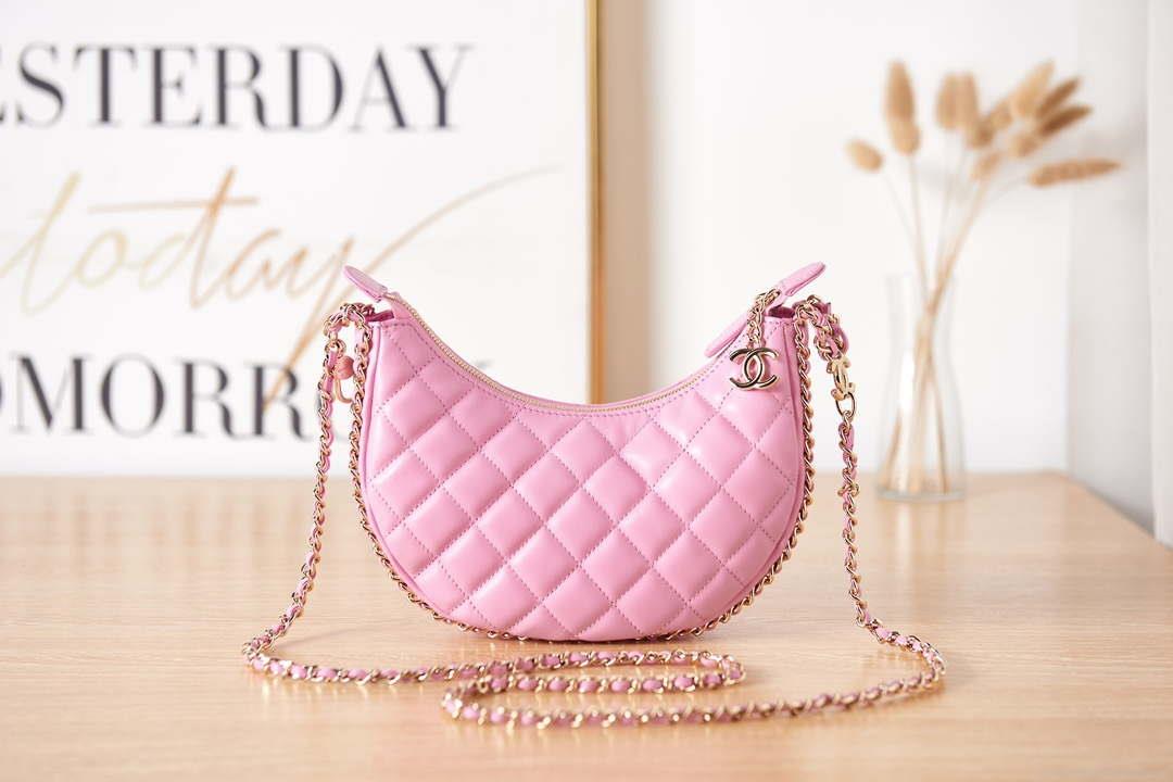 Chanel AS3917 Clutch With Chain Lambskin & Shiny Light Gold Metal Pink