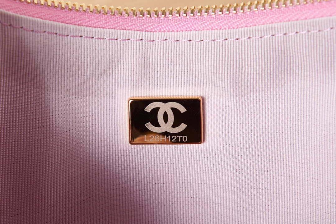 Chanel AS3917 Clutch With Chain Lambskin & Shiny Light Gold Metal Pink