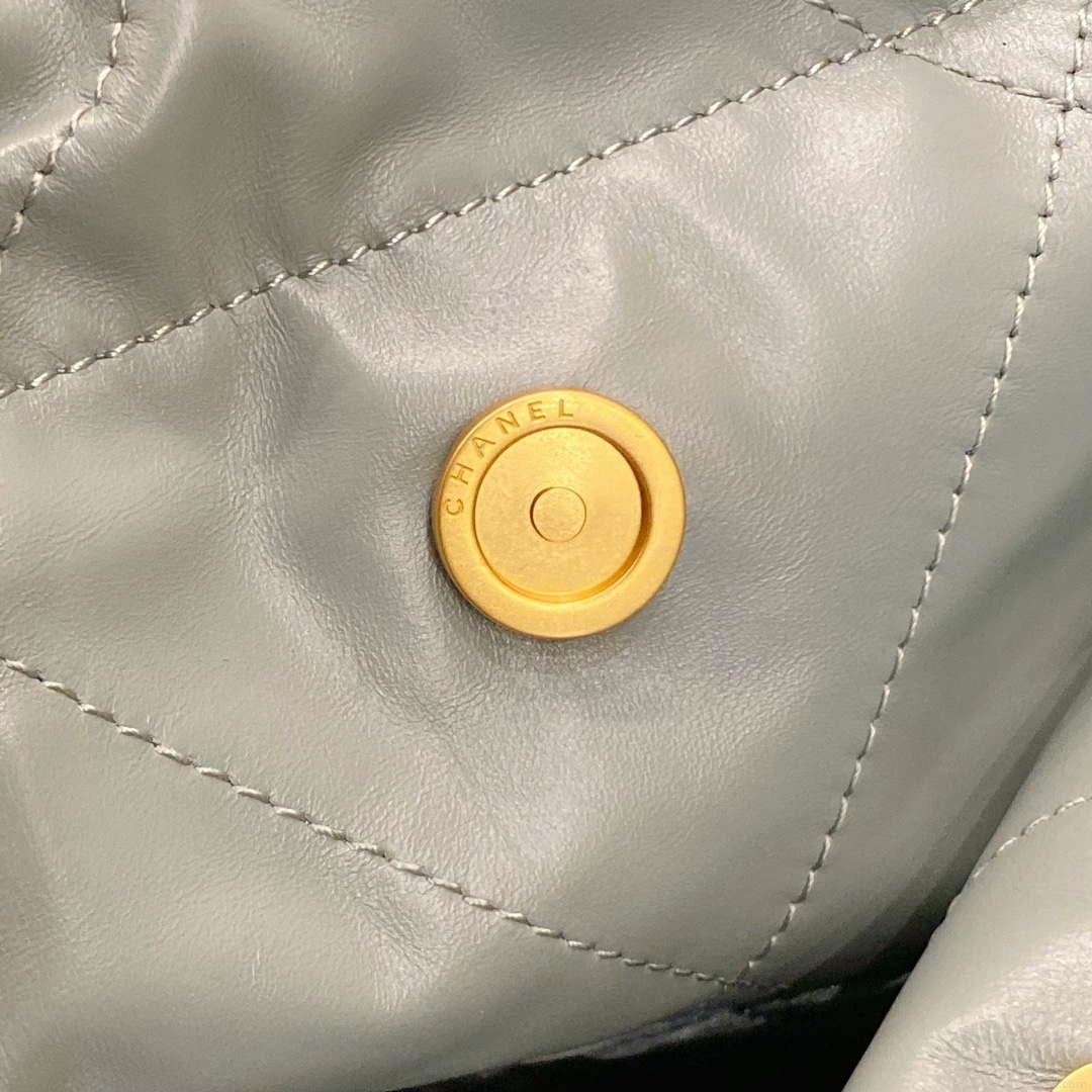 Chanel 22 Handbag Shiny Calfskin AS3261 Light Green Gold