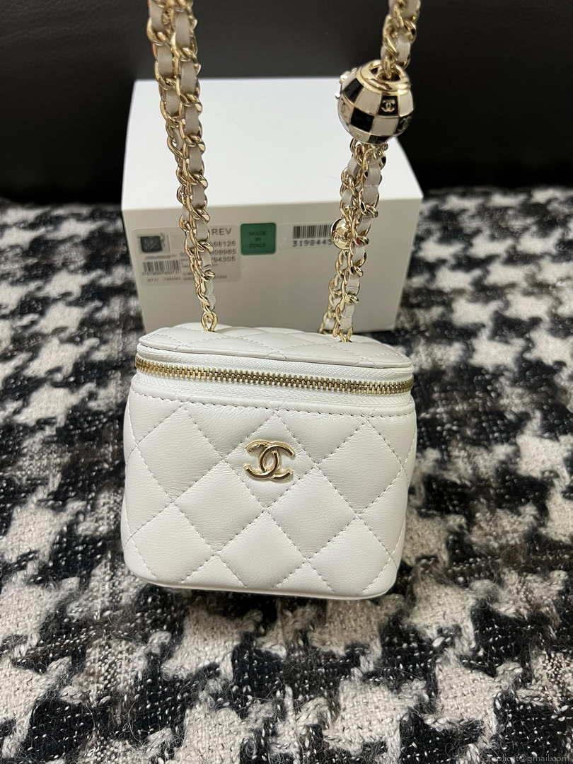 Chanel AP1447 Small Vanity With Chain Calfskin White