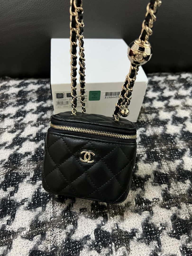 Chanel AP1447 Small Vanity With Chain Calfskin Black