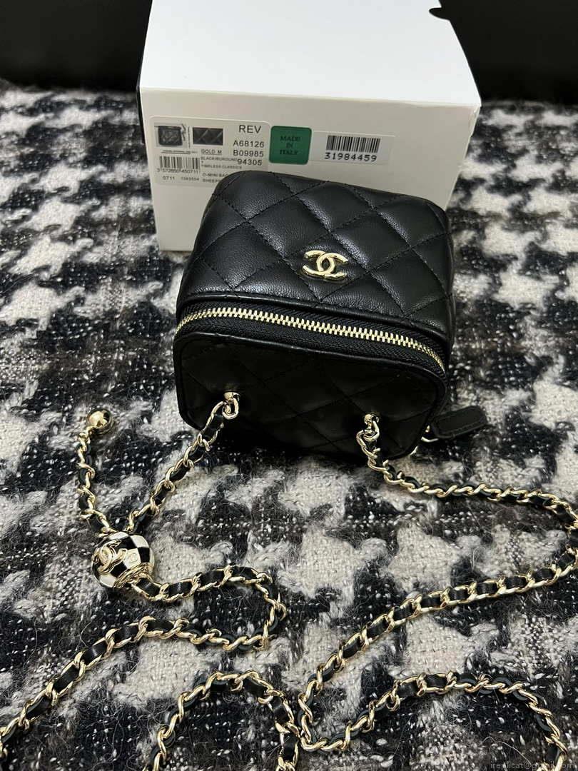 Chanel AP1447 Small Vanity With Chain Calfskin Black