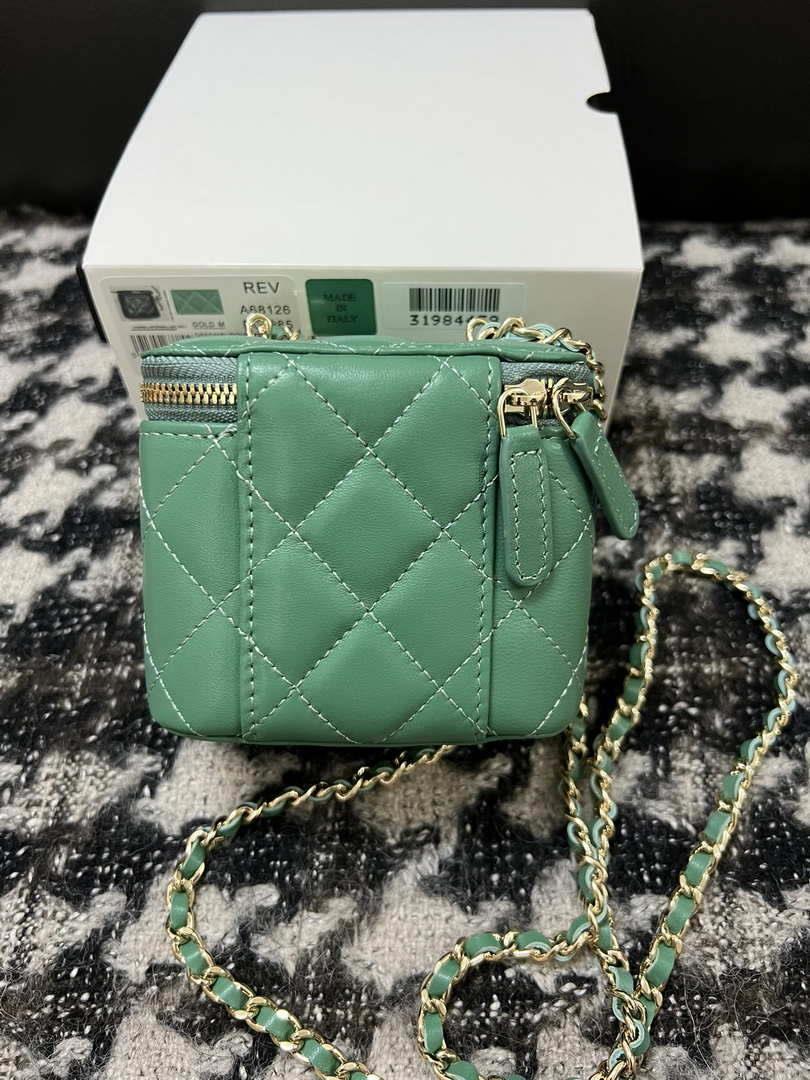 Chanel AP1447 Small Vanity With Chain Calfskin Green