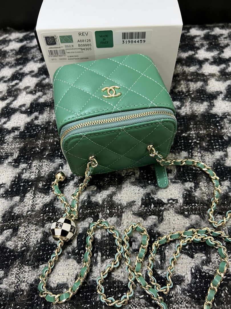 Chanel AP1447 Small Vanity With Chain Calfskin Green