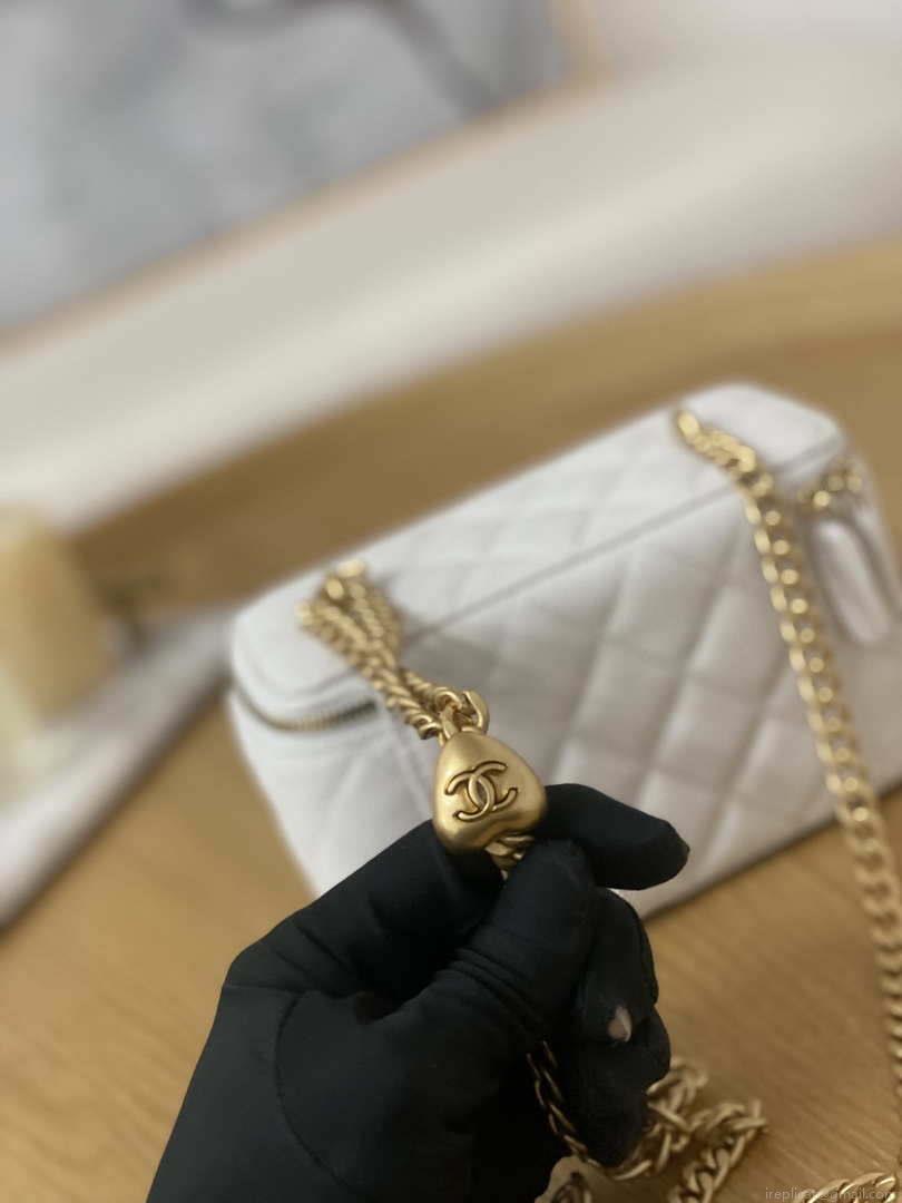 Chanel A68130 Vanity with chain Grained Calfskin Gold White