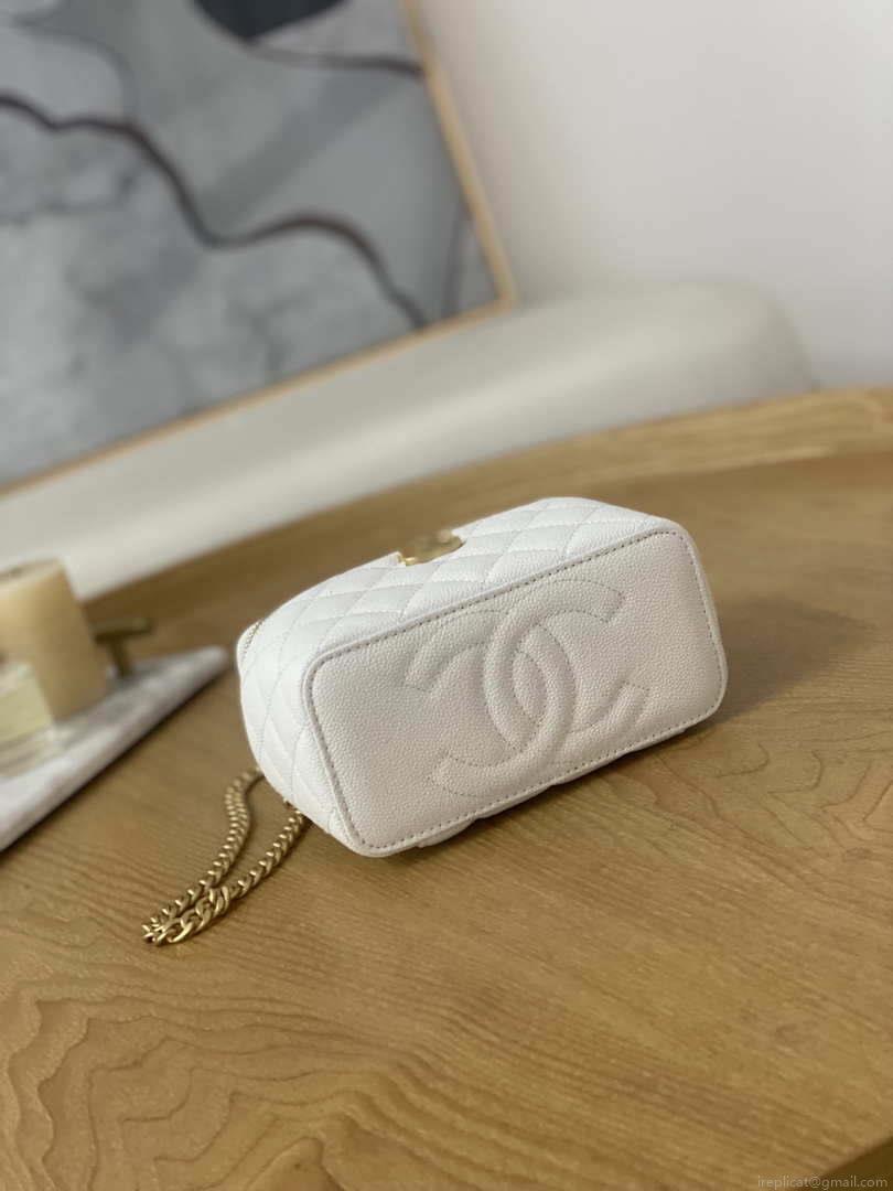 Chanel A68130 Vanity with chain Grained Calfskin Gold White