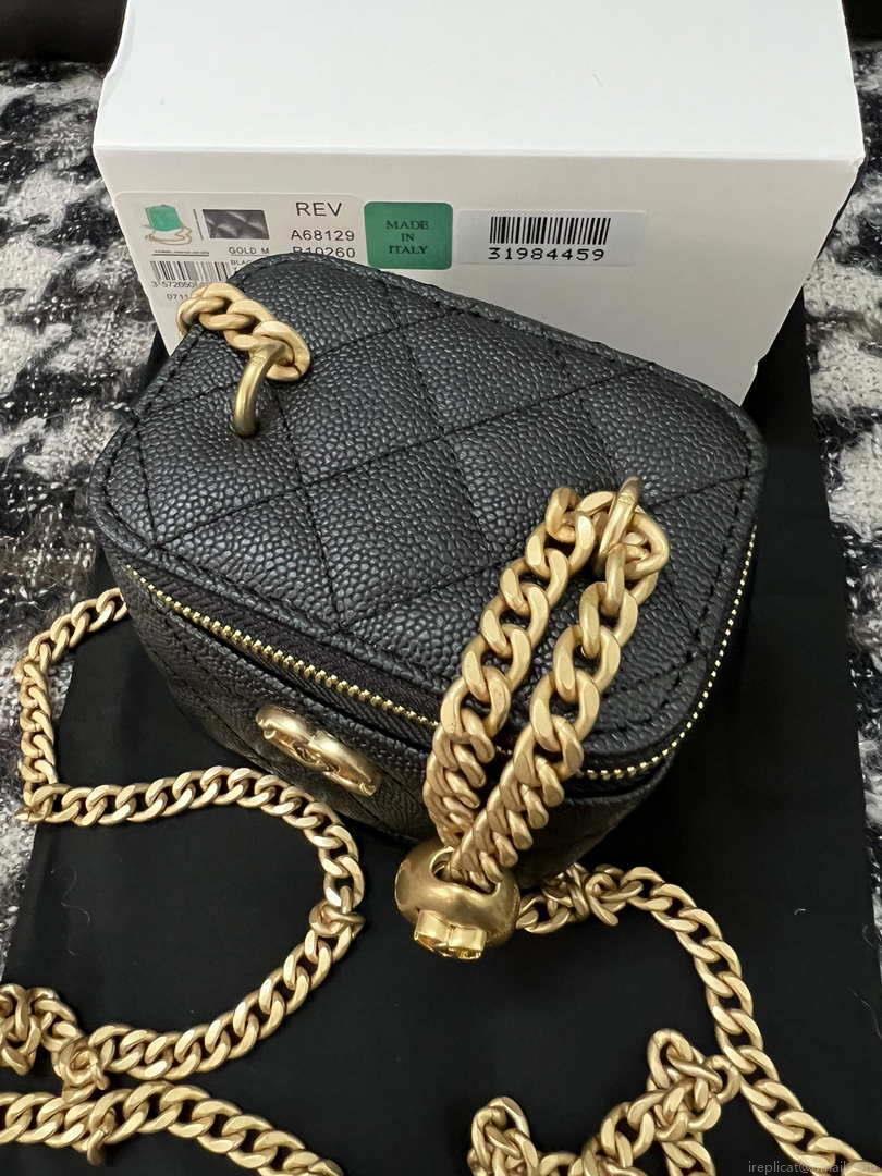 Chanel AP3203 Clutch With Chain Grained Calfskin Black