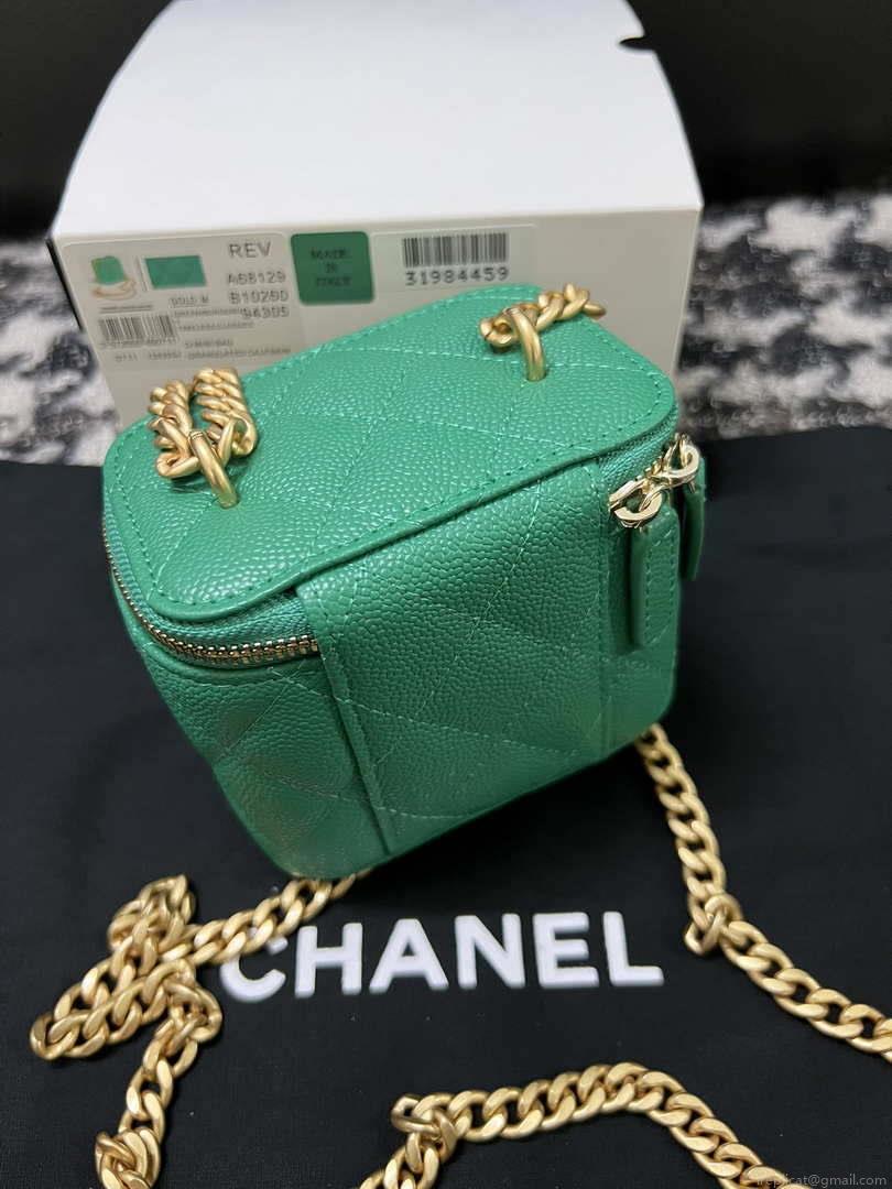Chanel AP3203 Clutch With Chain Grained Calfskin Green