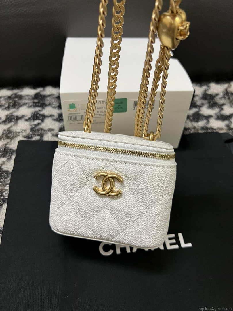 Chanel AP3203 Clutch With Chain Grained Calfskin White
