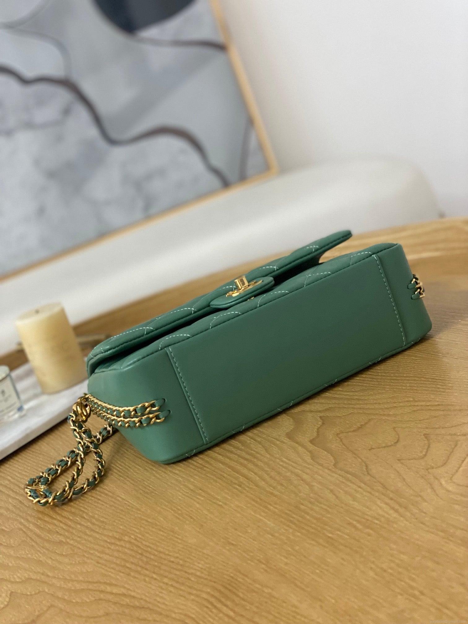 Chanel AS3777 Flap Bag Lambskin & Gold-Tone Metal Green