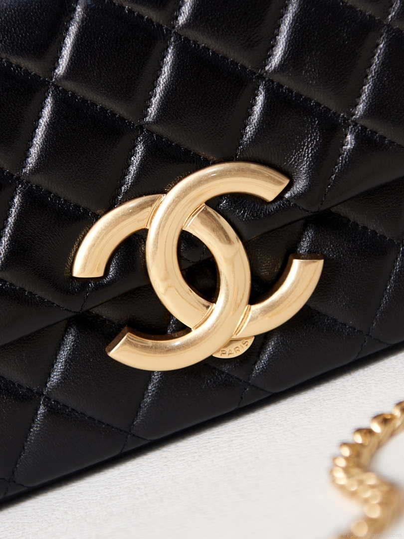 Chanel AS3855 Flap bag With Chain shiny Lambskin & Gold-Tone Metal Black