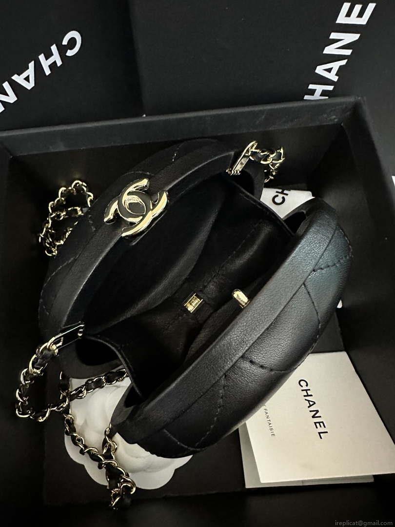 Chanel AP3252 Clutch With Chain Lambskin Black